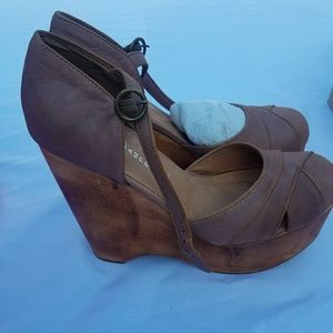 Jeffrey Campbell